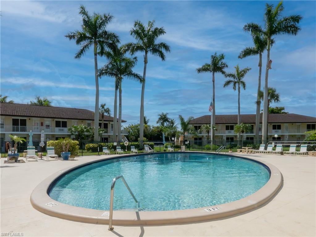 AQUARIUS APTS OF MARCO ISLAND - Residential