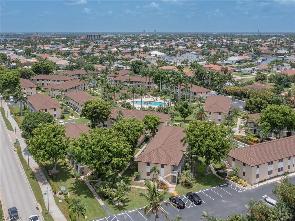 AQUARIUS APTS OF MARCO ISLAND - Residential
