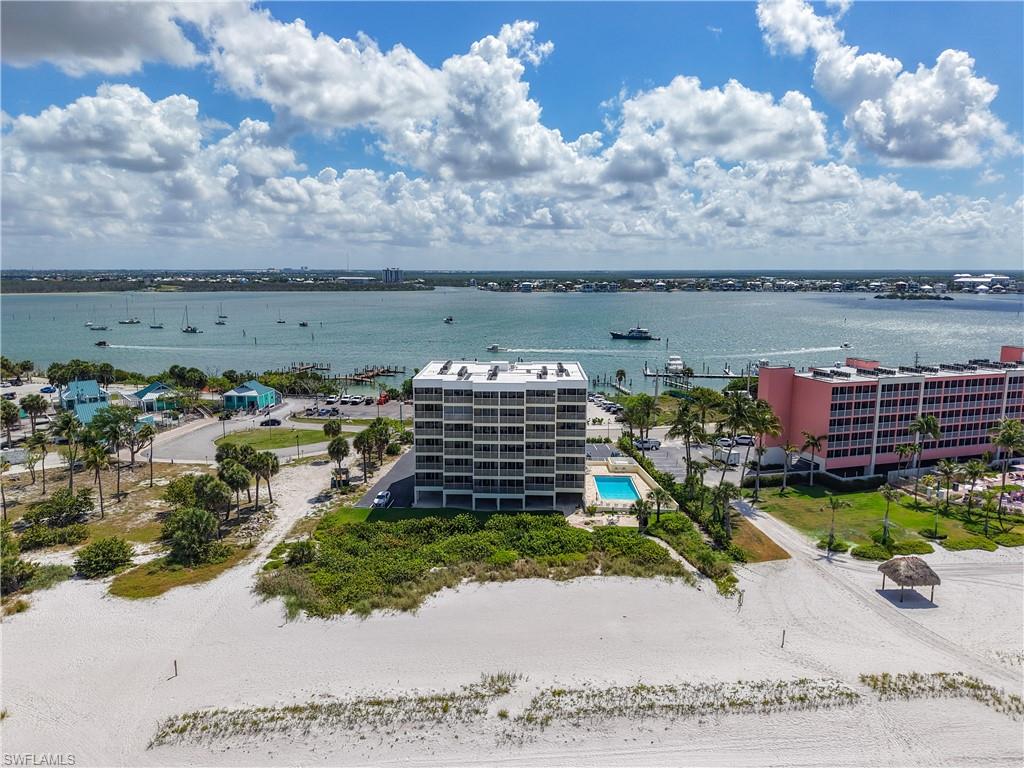 PINK SHELL VACATION VILLAS - Residential