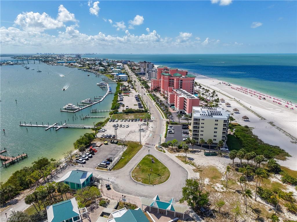 PINK SHELL VACATION VILLAS - Residential