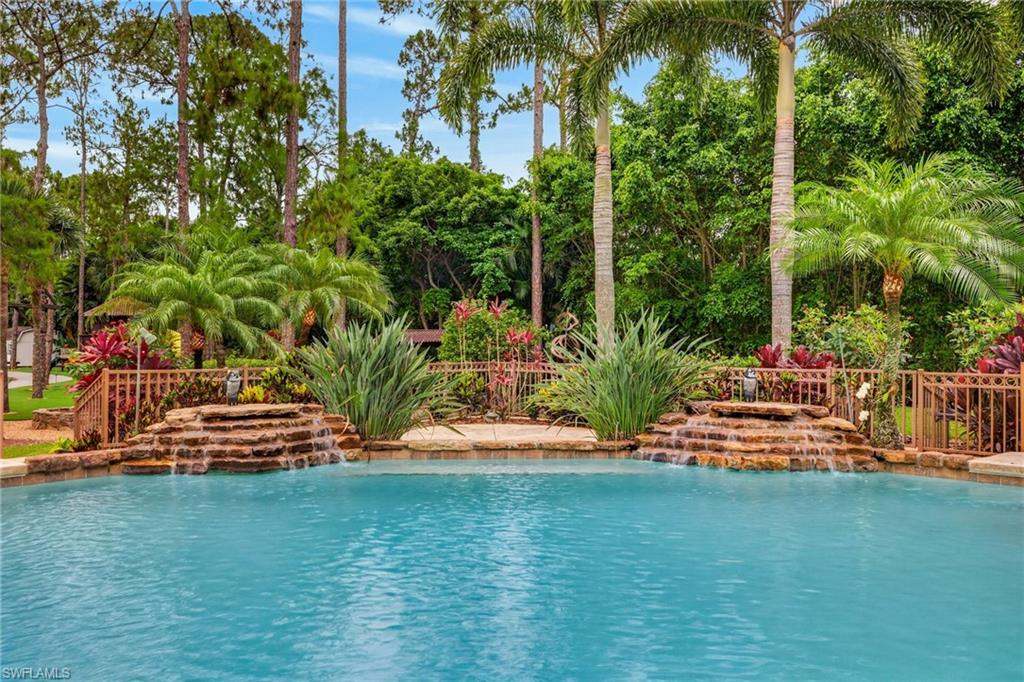 GOLDEN GATE ESTATES - Residential