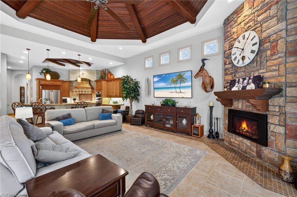 GOLDEN GATE ESTATES - Residential