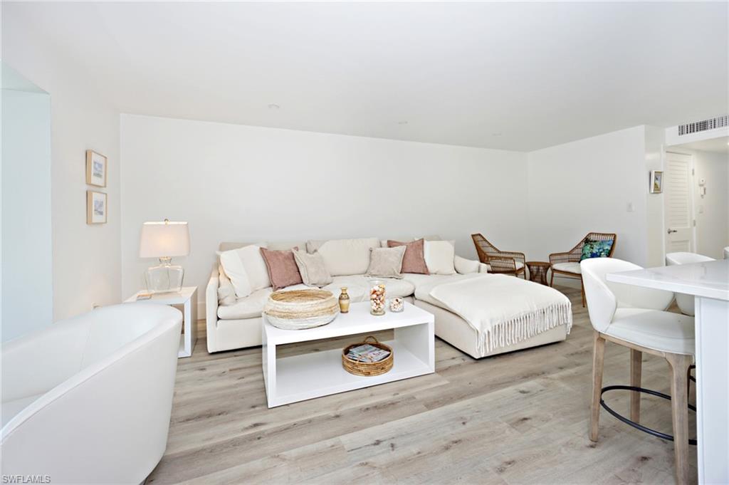 AMBASSADOR CLUB - Residential Lease