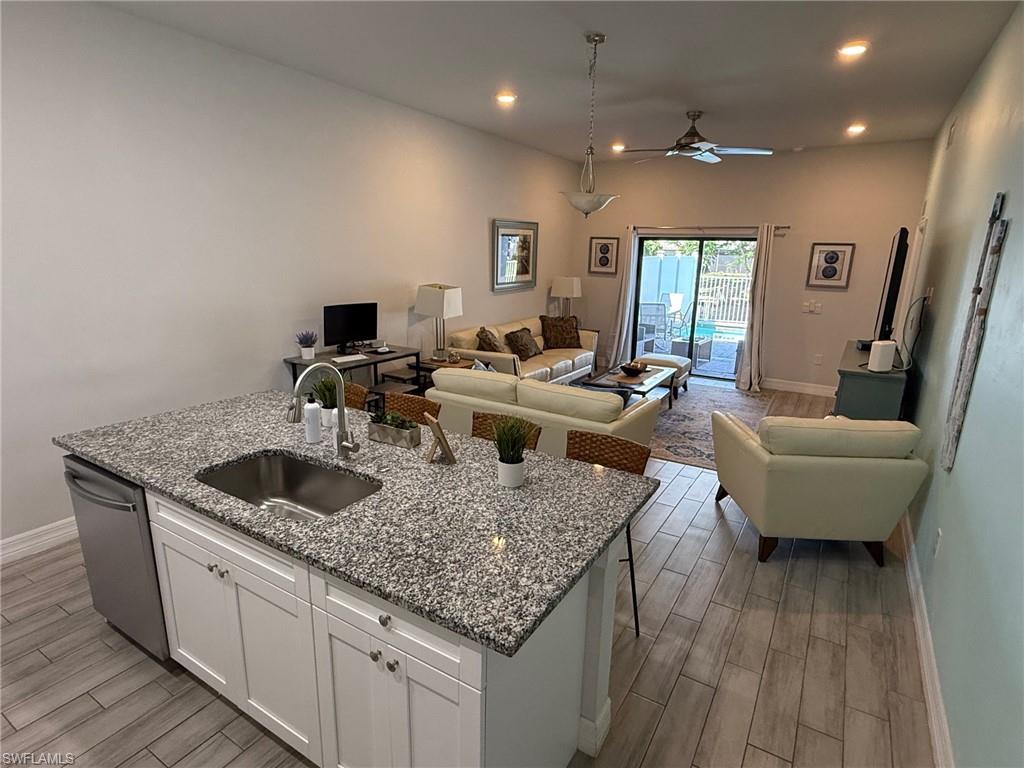 CAPE CORAL - Residential Lease