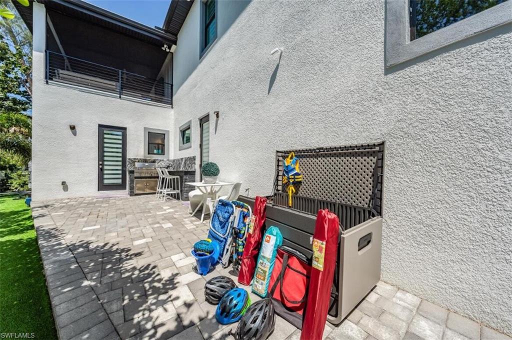 VALENCIA TRAILS - Residential