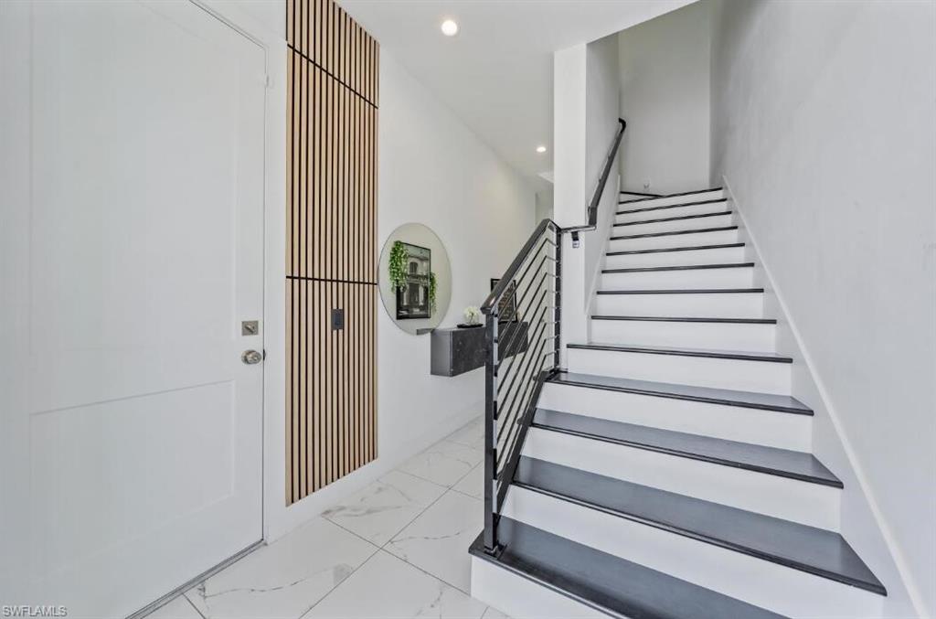 VALENCIA TRAILS - Residential