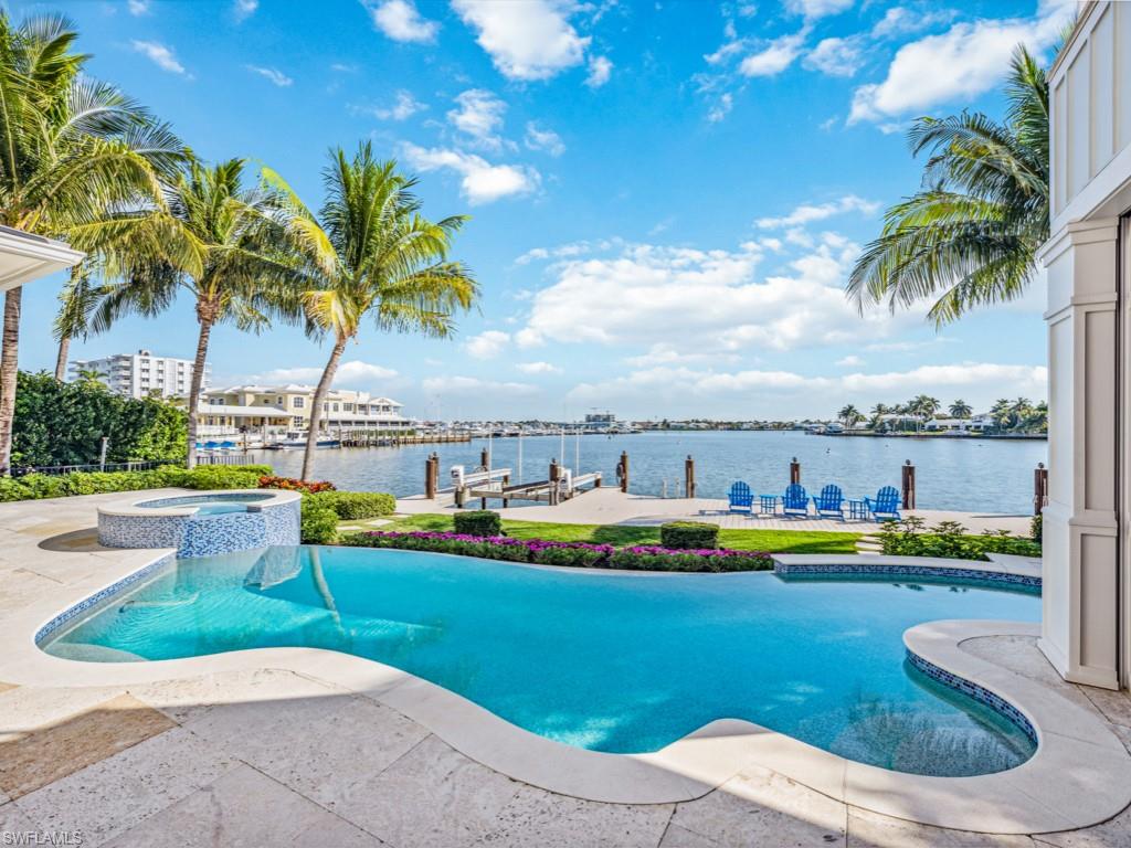 AQUALANE SHORES - Residential