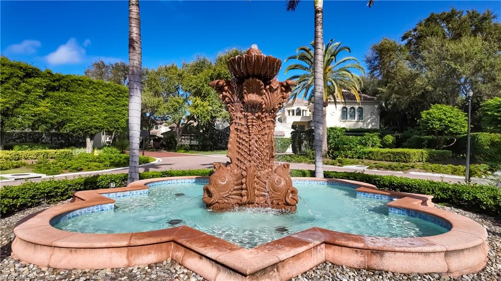 VIZCAYA AT BAY COLONY - Residential