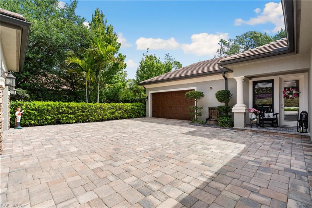 QUAIL WEST - Residential
