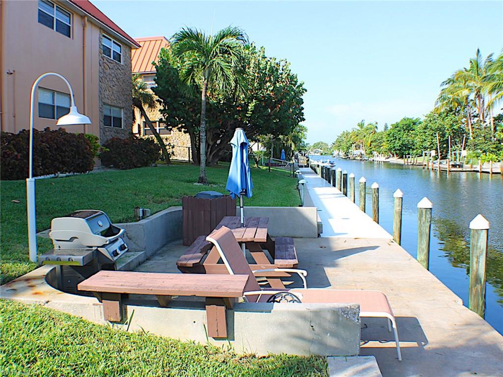SANIBEL ARMS - Residential