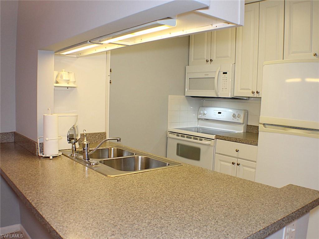 SANIBEL ARMS - Residential