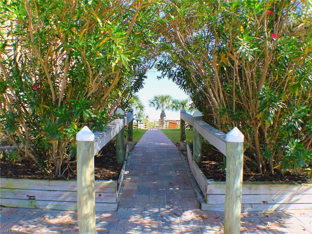 SANIBEL ARMS - Residential