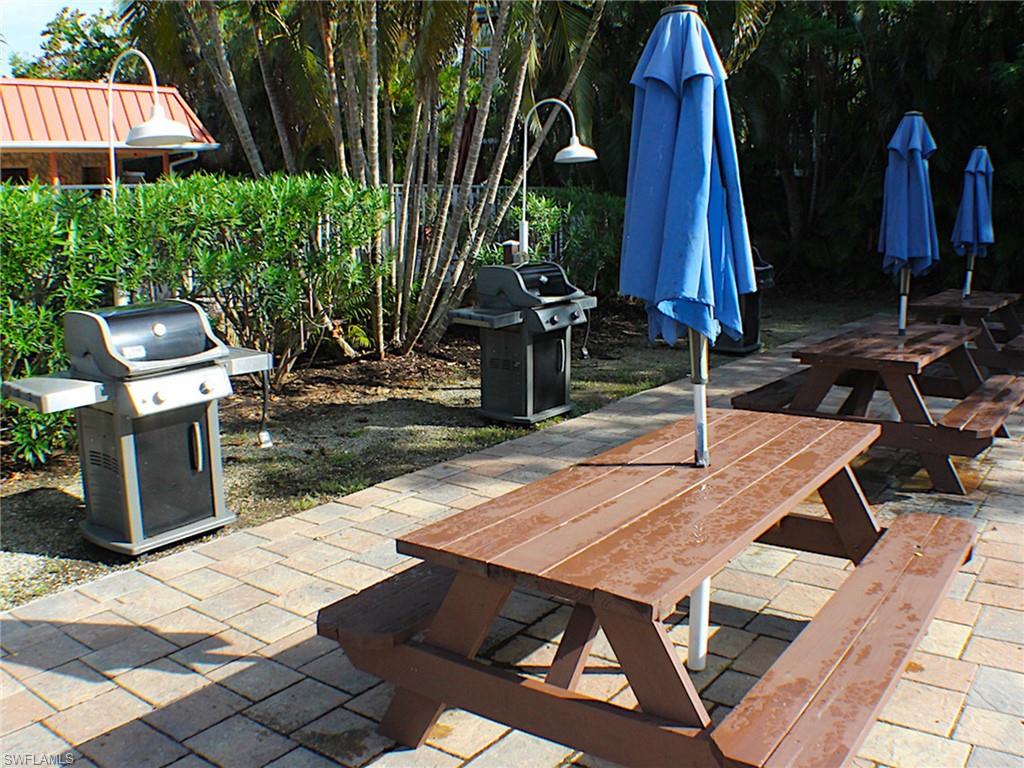SANIBEL ARMS - Residential