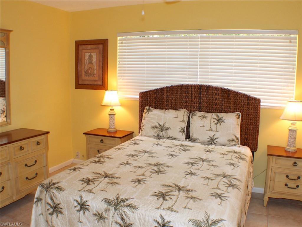 SANIBEL ARMS - Residential