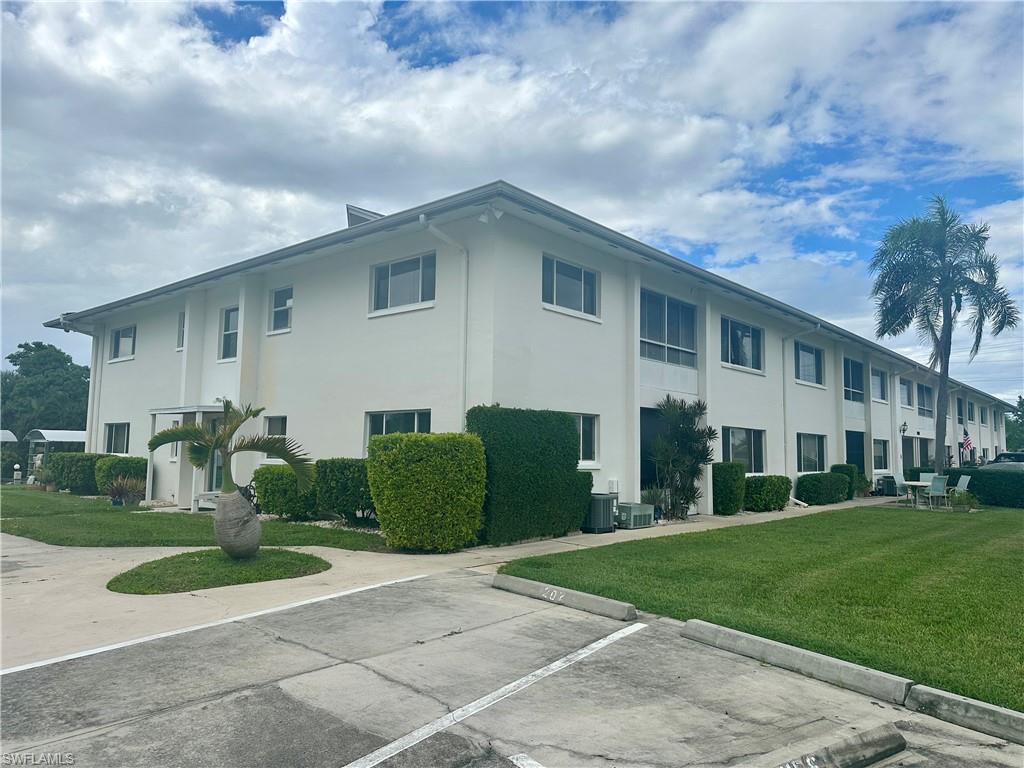 NEWPORT MANORS CONDO - Residential Lease