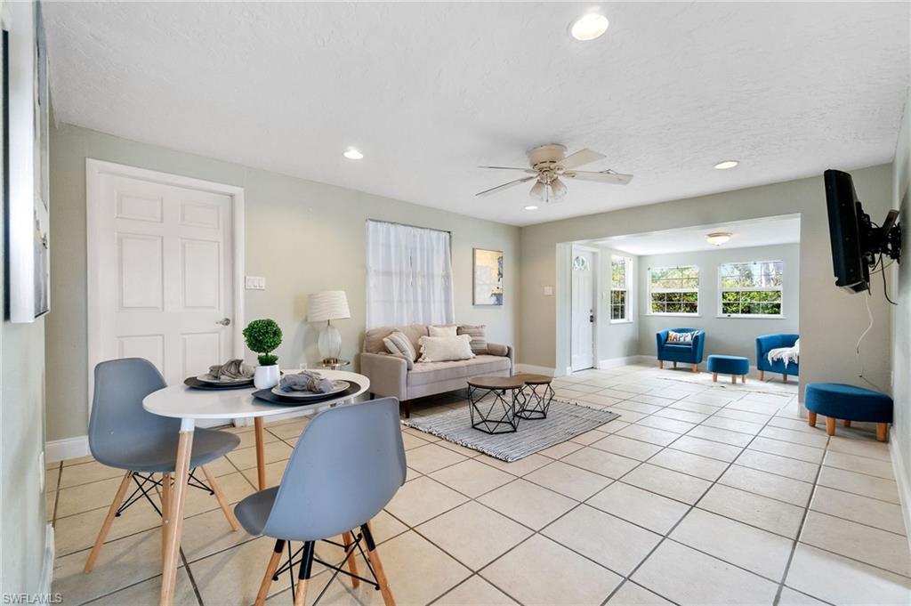 NAPLES PARK - Residential