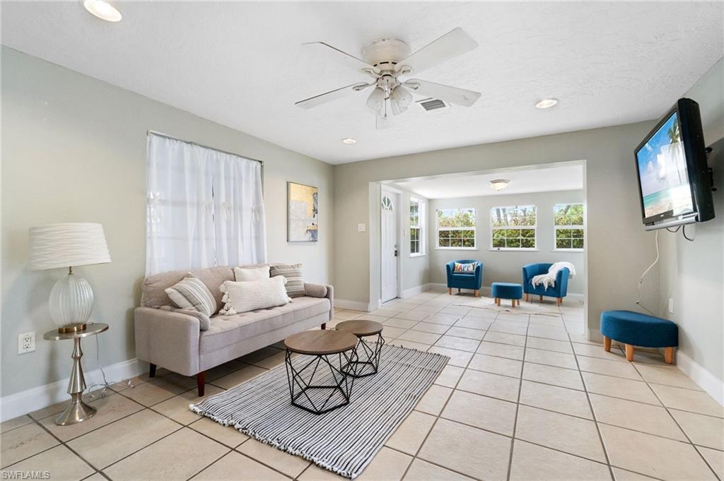 NAPLES PARK - Residential
