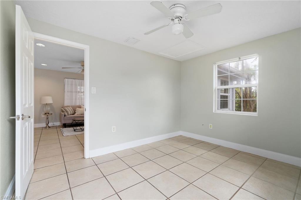 NAPLES PARK - Residential