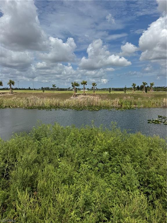 CAPE CORAL - Land