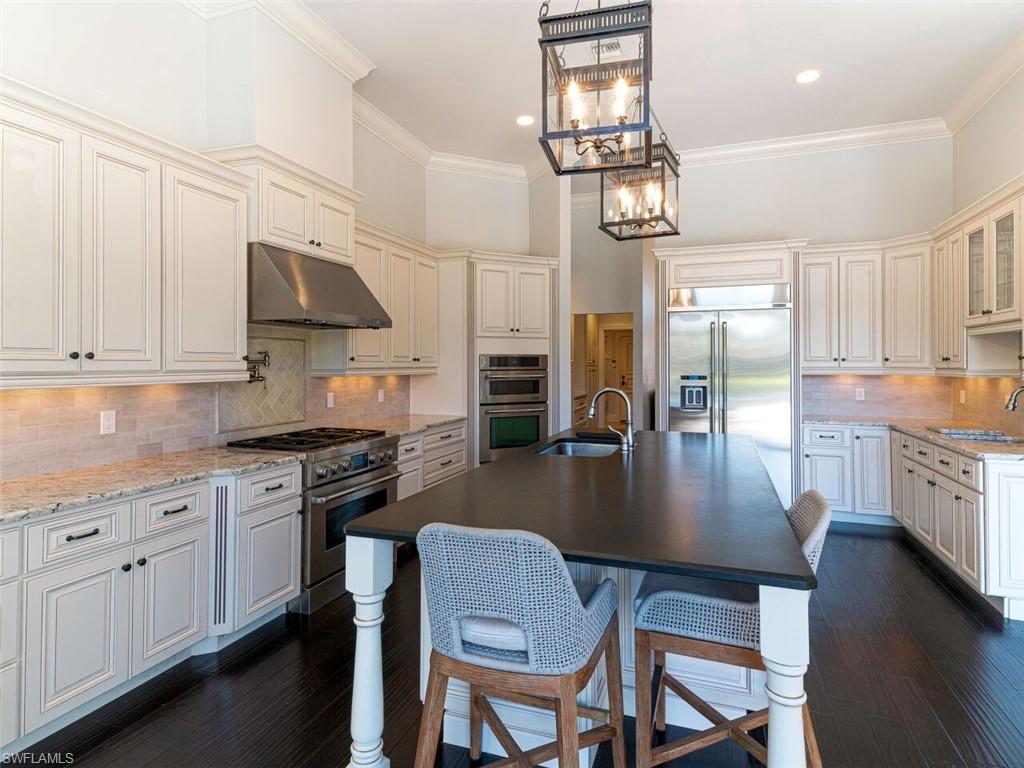 MONTEREY - Residential