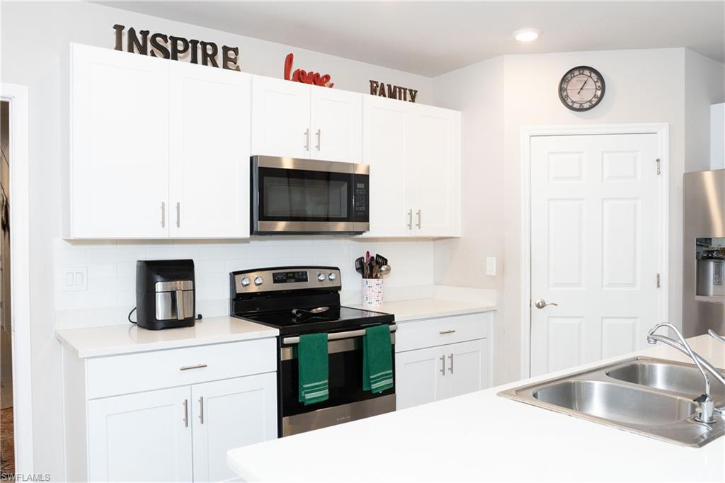 GOLDEN GATE ESTATES - Residential Lease