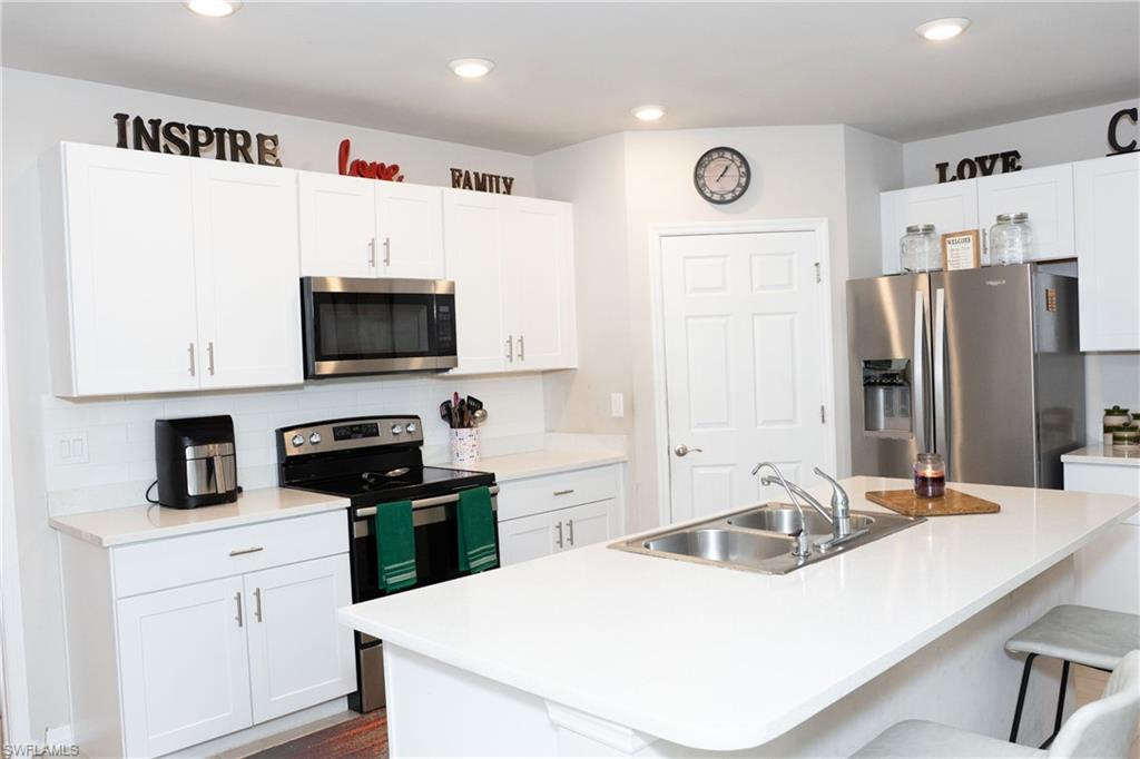 GOLDEN GATE ESTATES - Residential Lease