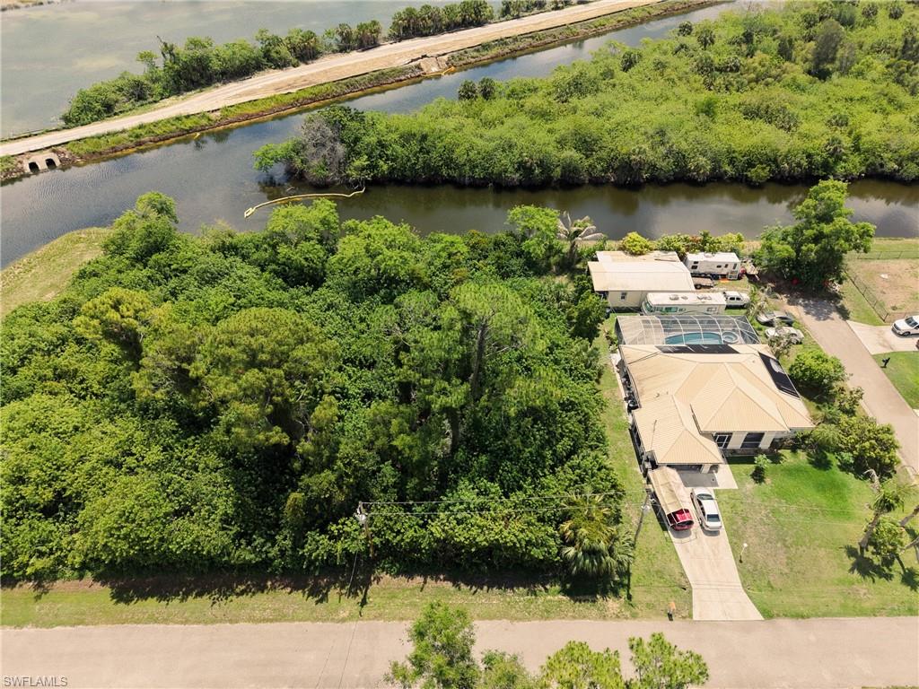 LEHIGH ACRES - Land