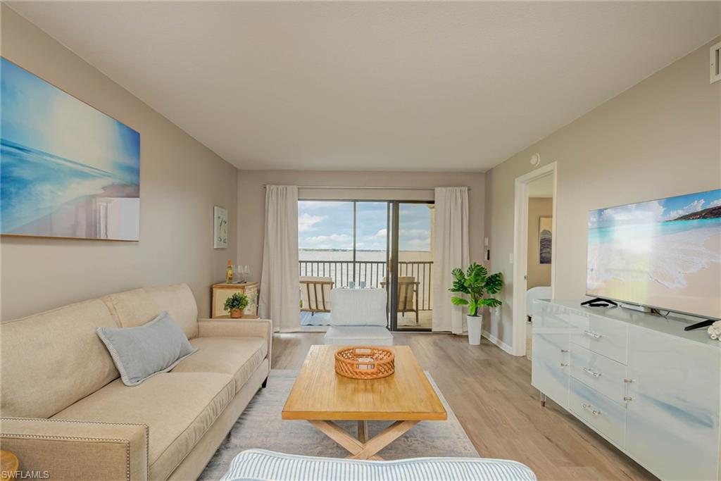 MOORINGS POINT CONDO - Residential