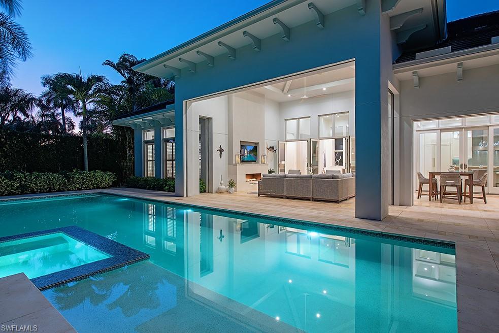 MOORINGS - Residential