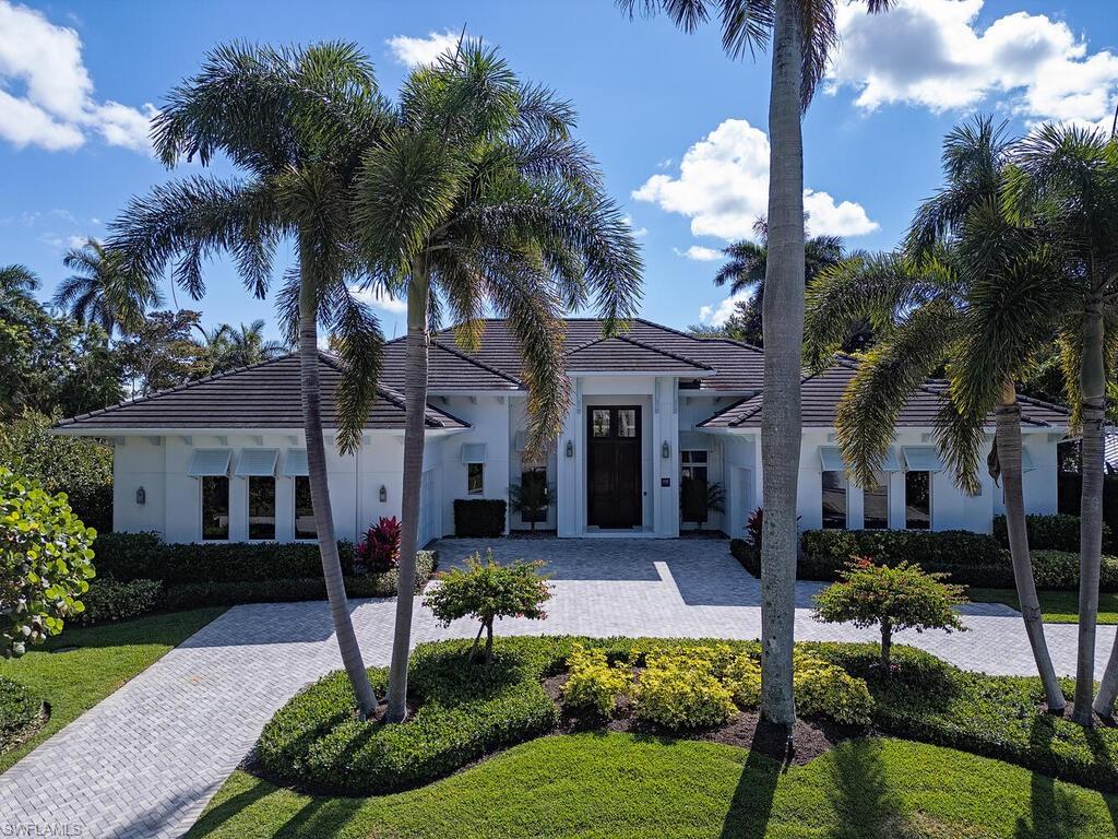MOORINGS - Residential