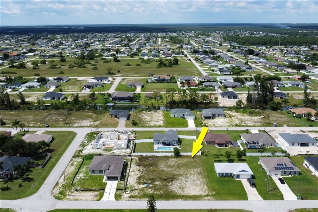 CAPE CORAL - Land
