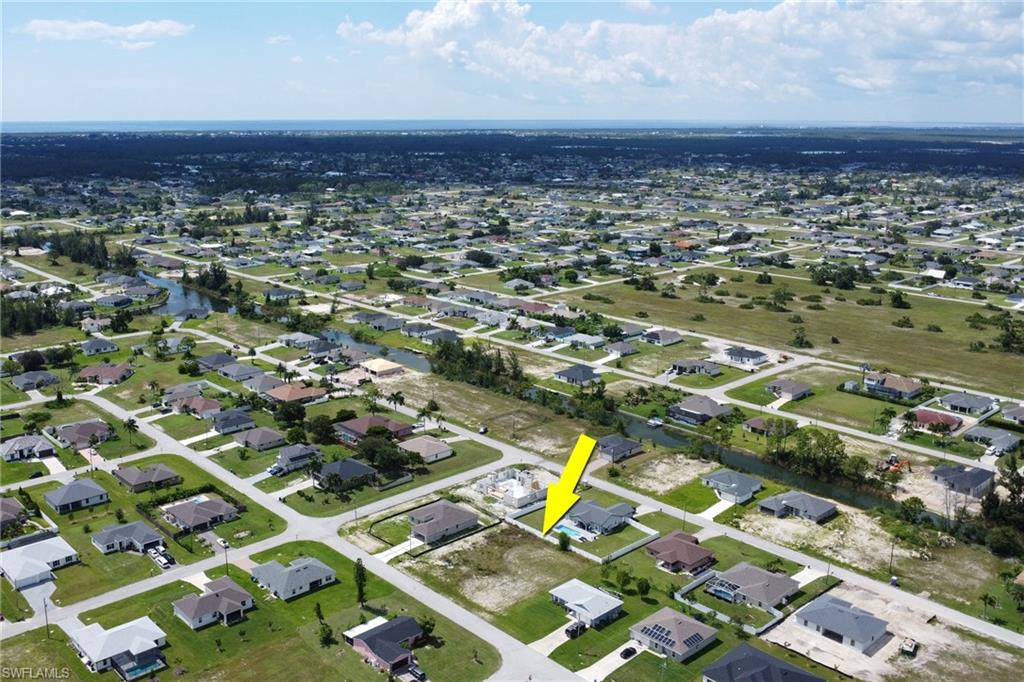 CAPE CORAL - Land