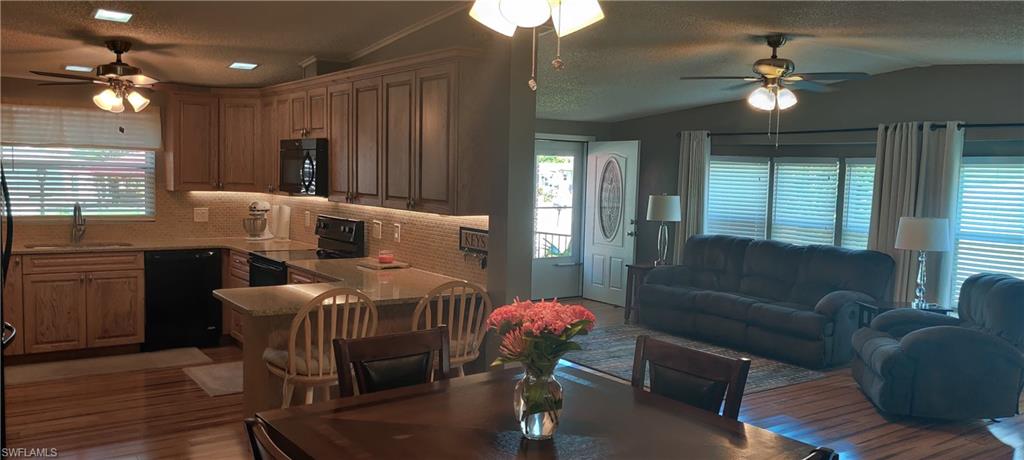 PINE LAKES COUNTRY CLUB - Residential