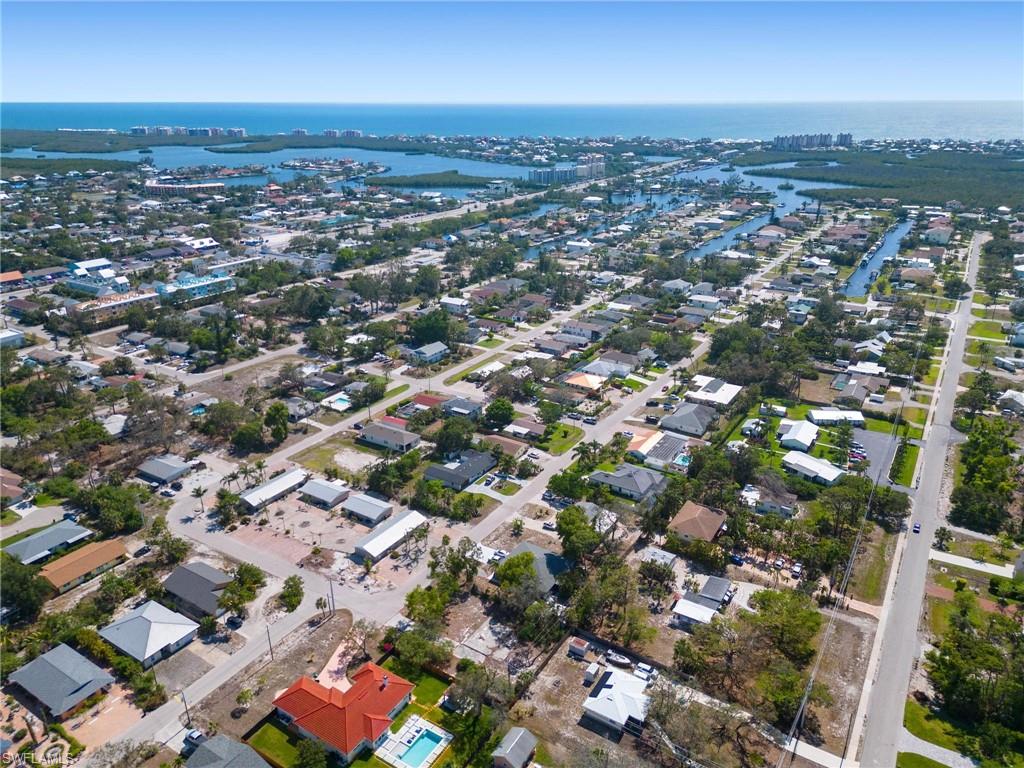 IMPERIAL SHORES - Residential