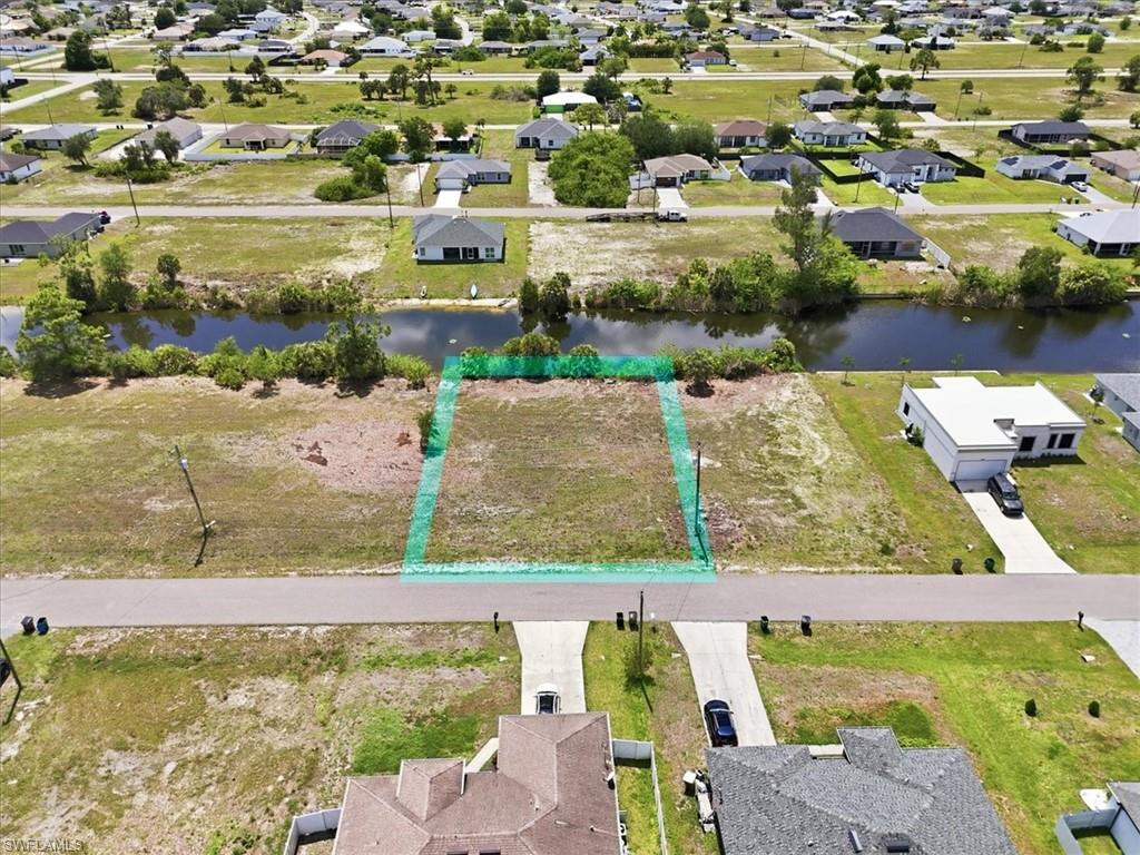 CAPE CORAL - Land