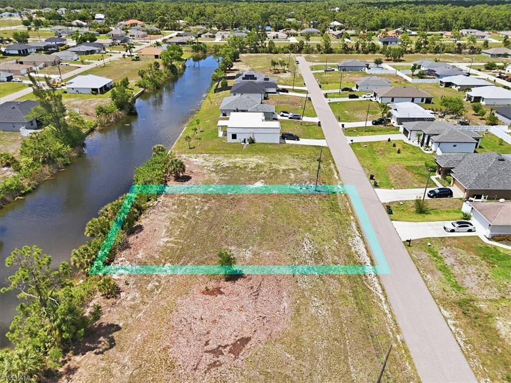 CAPE CORAL - Land