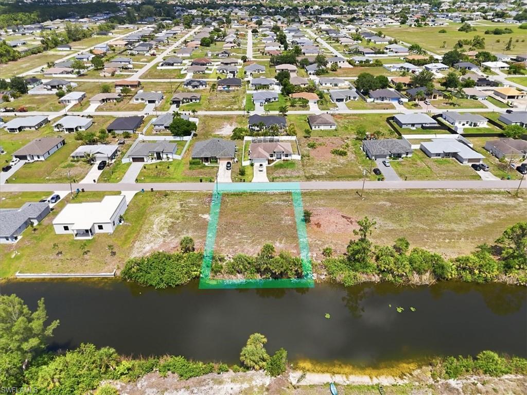 CAPE CORAL - Land