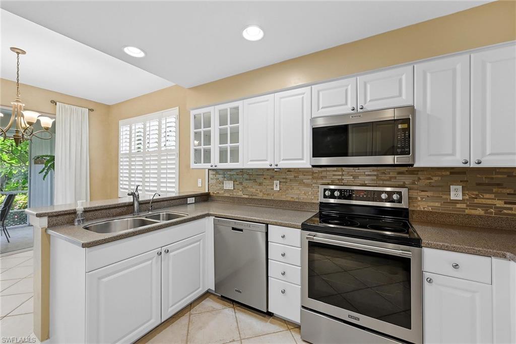 OXFORD POINTE - Residential