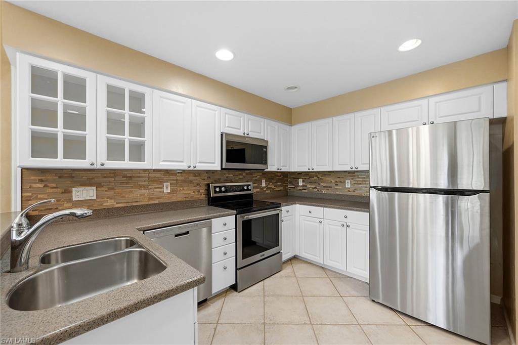 OXFORD POINTE - Residential