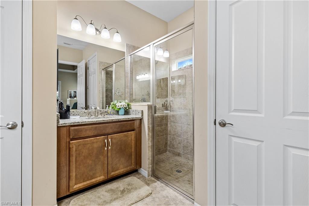 SUNSET POINTE - Residential