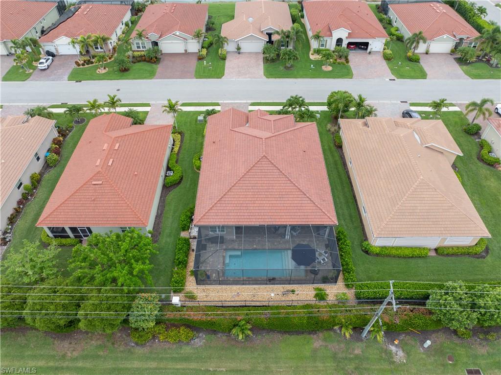 SUNSET POINTE - Residential