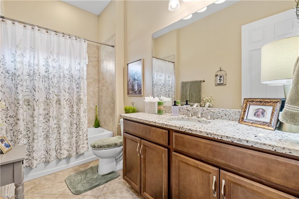 SUNSET POINTE - Residential