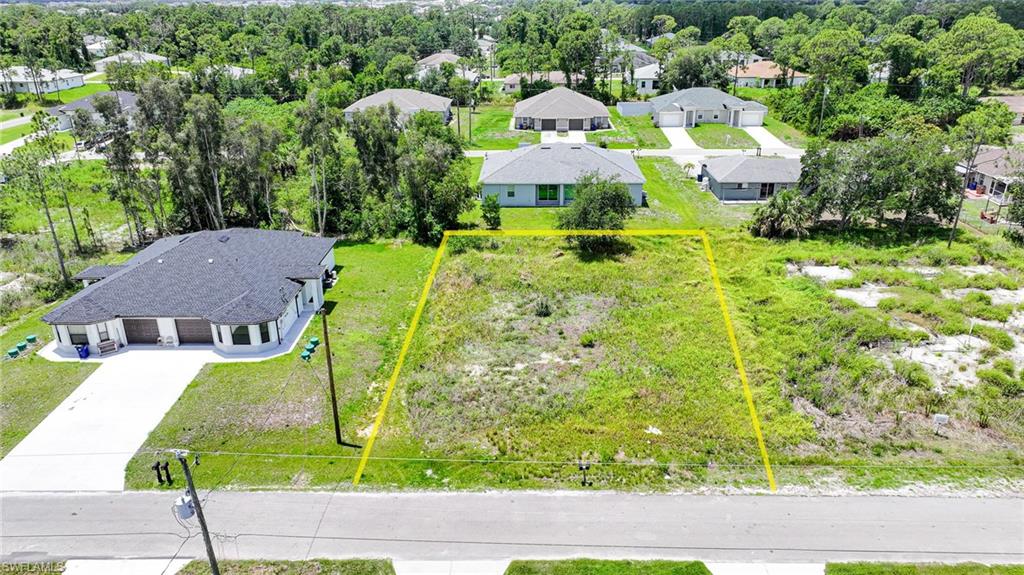 LEHIGH ACRES - Land
