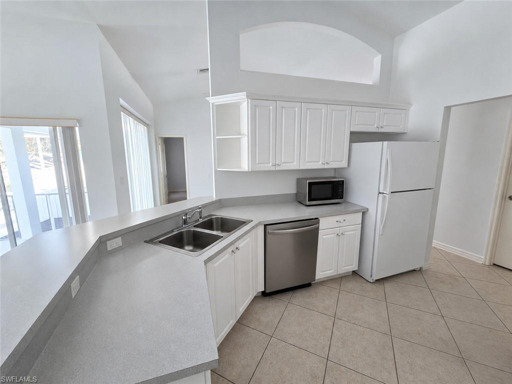 MARCO ISLAND - Residential