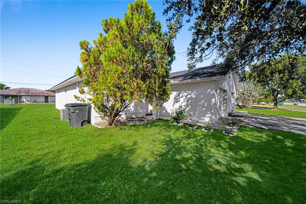 CAPE CORAL - Residential Lease