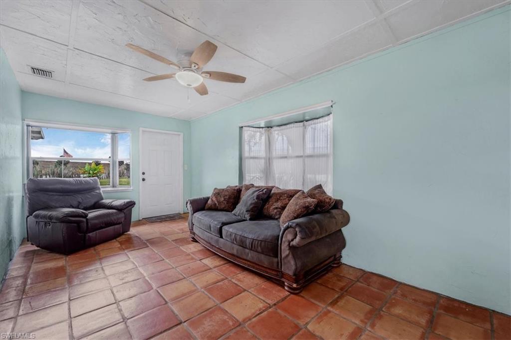 MOORE HAVEN - Residential
