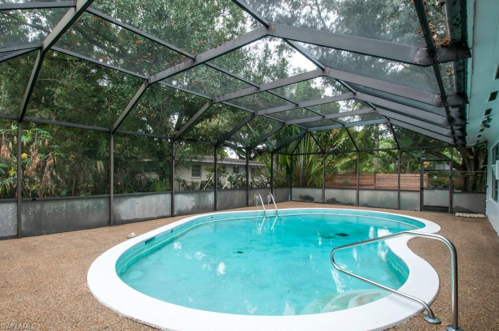 SEMINOLE ESTATES - Residential