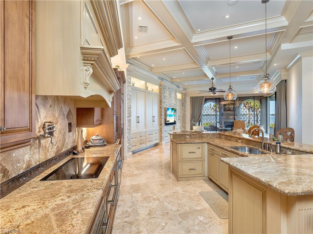 EDGEWATER - Residential
