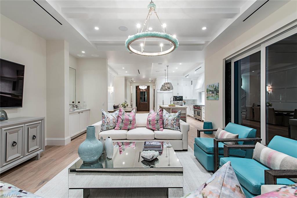 OLDE NAPLES - Residential
