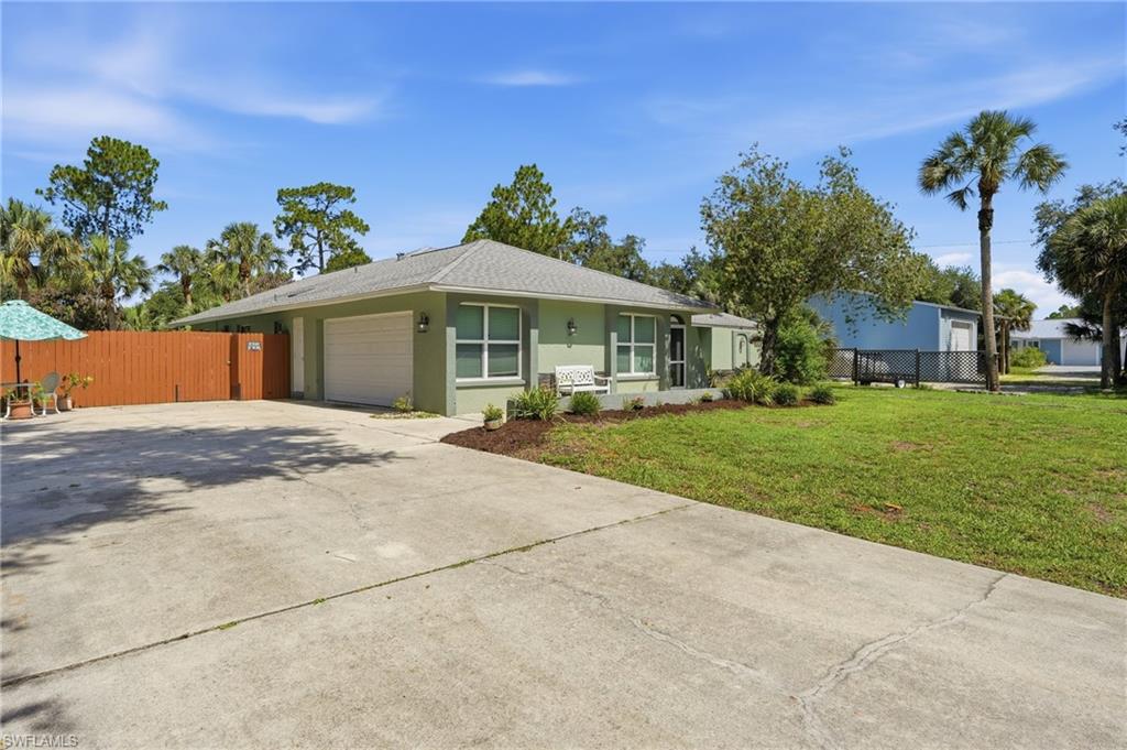 LEHIGH ACRES - Residential